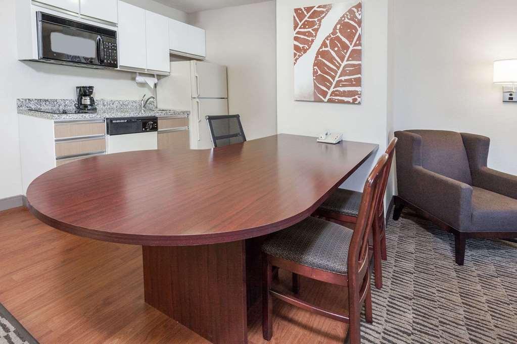 Mainstay Suites Detroit Auburn Hills Quarto foto