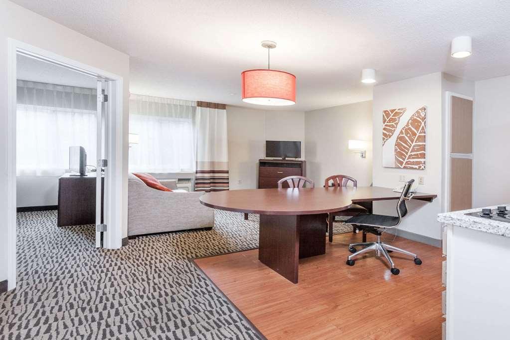 Mainstay Suites Detroit Auburn Hills Quarto foto