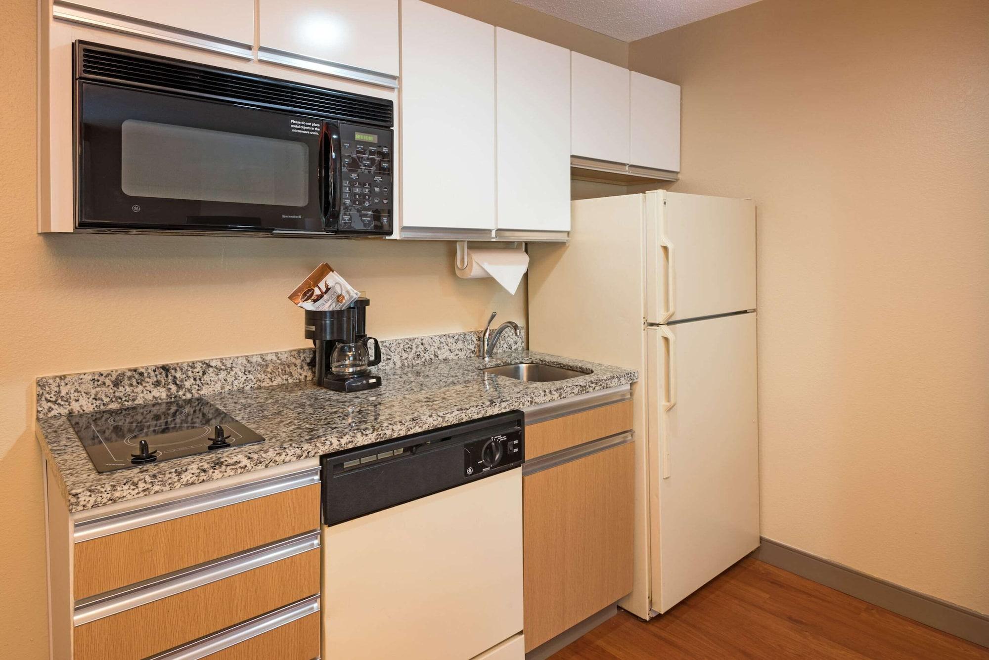 Mainstay Suites Detroit Auburn Hills Exterior foto